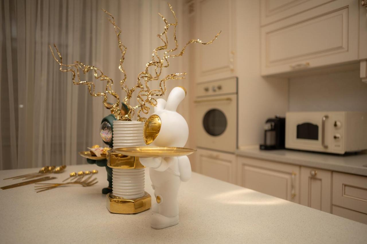 Center Candle Apartment คีชีเนา ภายนอก รูปภาพ