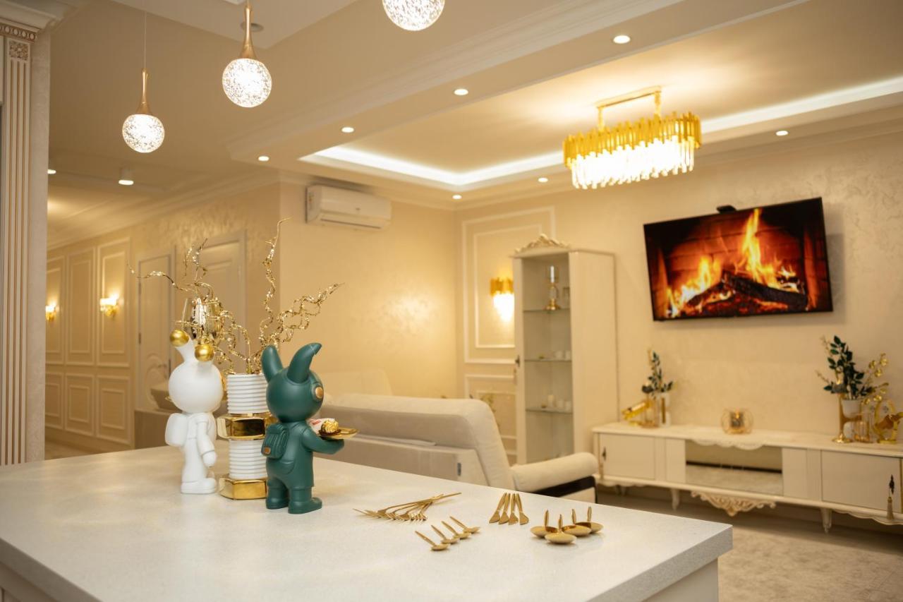 Center Candle Apartment คีชีเนา ภายนอก รูปภาพ