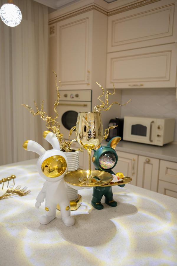 Center Candle Apartment คีชีเนา ภายนอก รูปภาพ