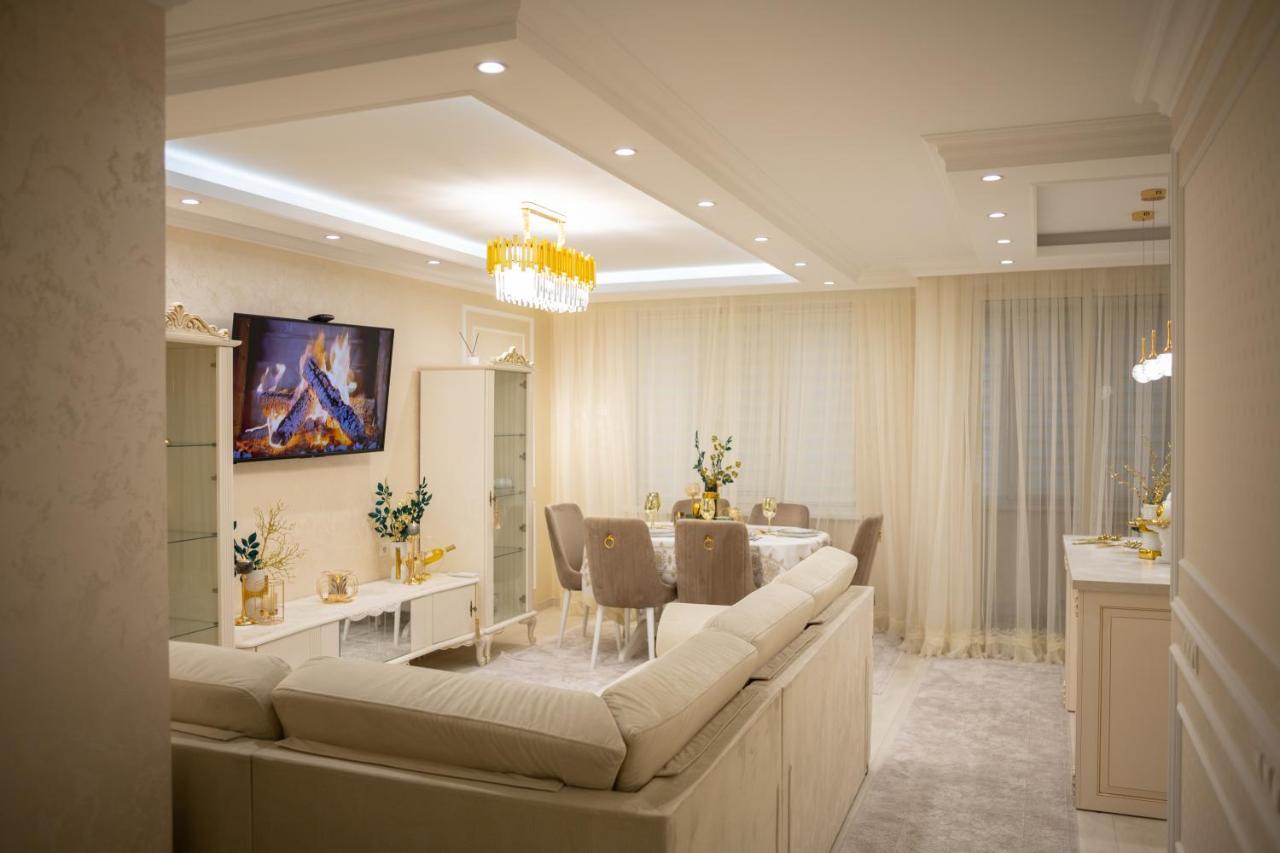 Center Candle Apartment คีชีเนา ภายนอก รูปภาพ