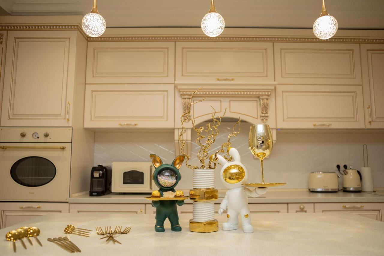 Center Candle Apartment คีชีเนา ภายนอก รูปภาพ