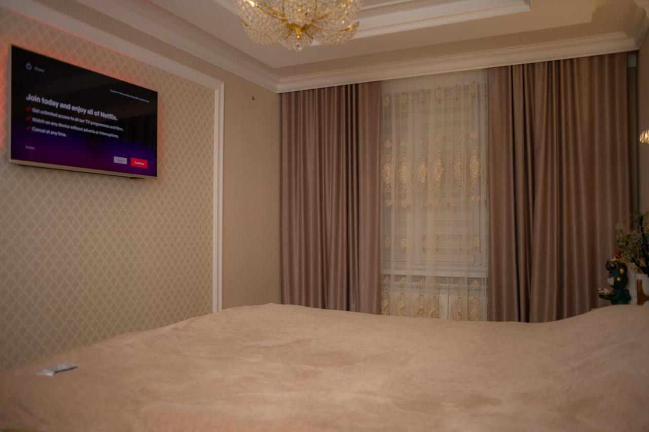 Center Candle Apartment คีชีเนา ภายนอก รูปภาพ