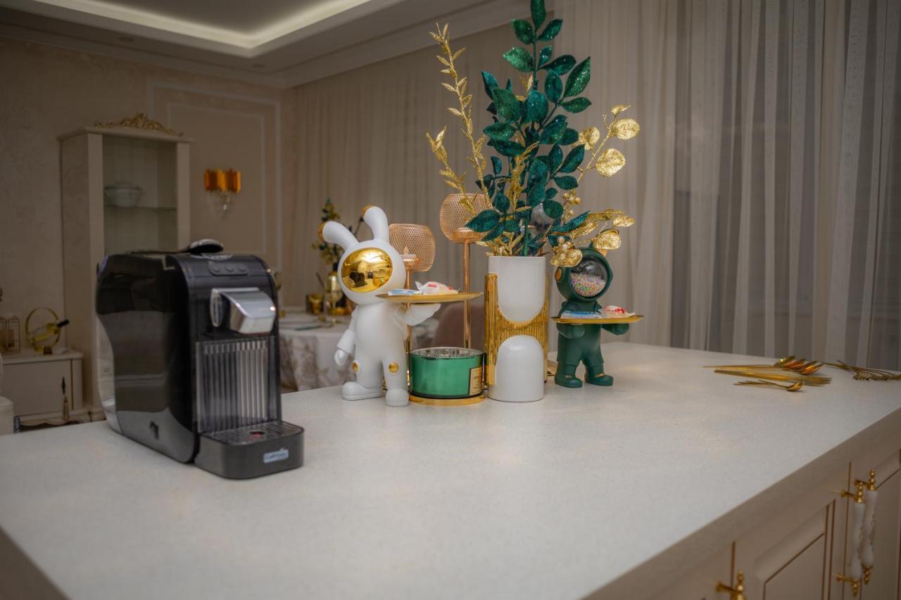Center Candle Apartment คีชีเนา ภายนอก รูปภาพ