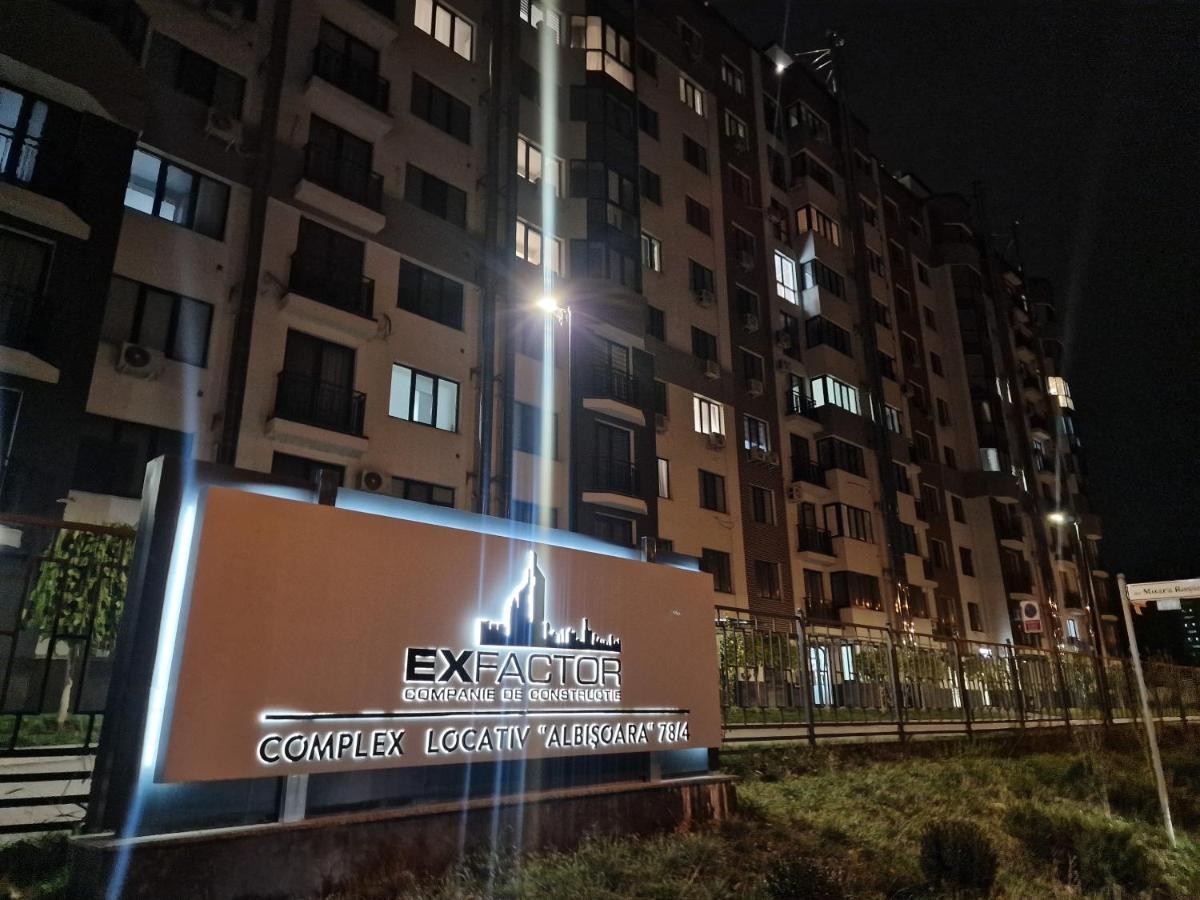 Center Candle Apartment คีชีเนา ภายนอก รูปภาพ