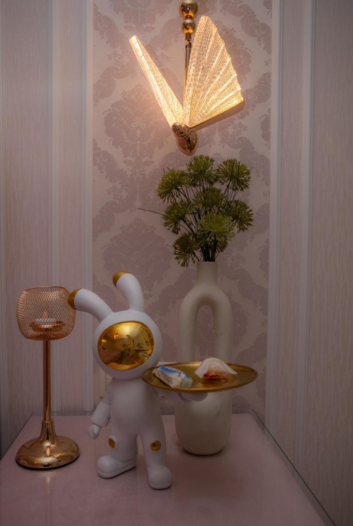 Center Candle Apartment คีชีเนา ภายนอก รูปภาพ